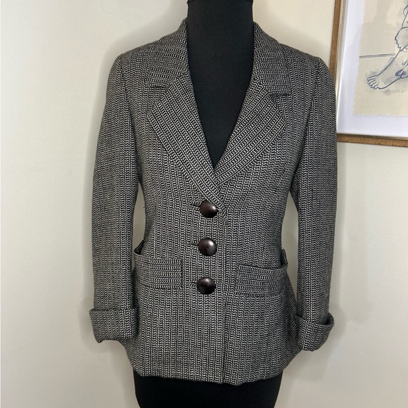 Yves Saint Laurent Jackets & Blazers - Yves Saint Laurent VINTAGE Rive Gauche Wool Blazer w/ wooden buttons-size 34(4)